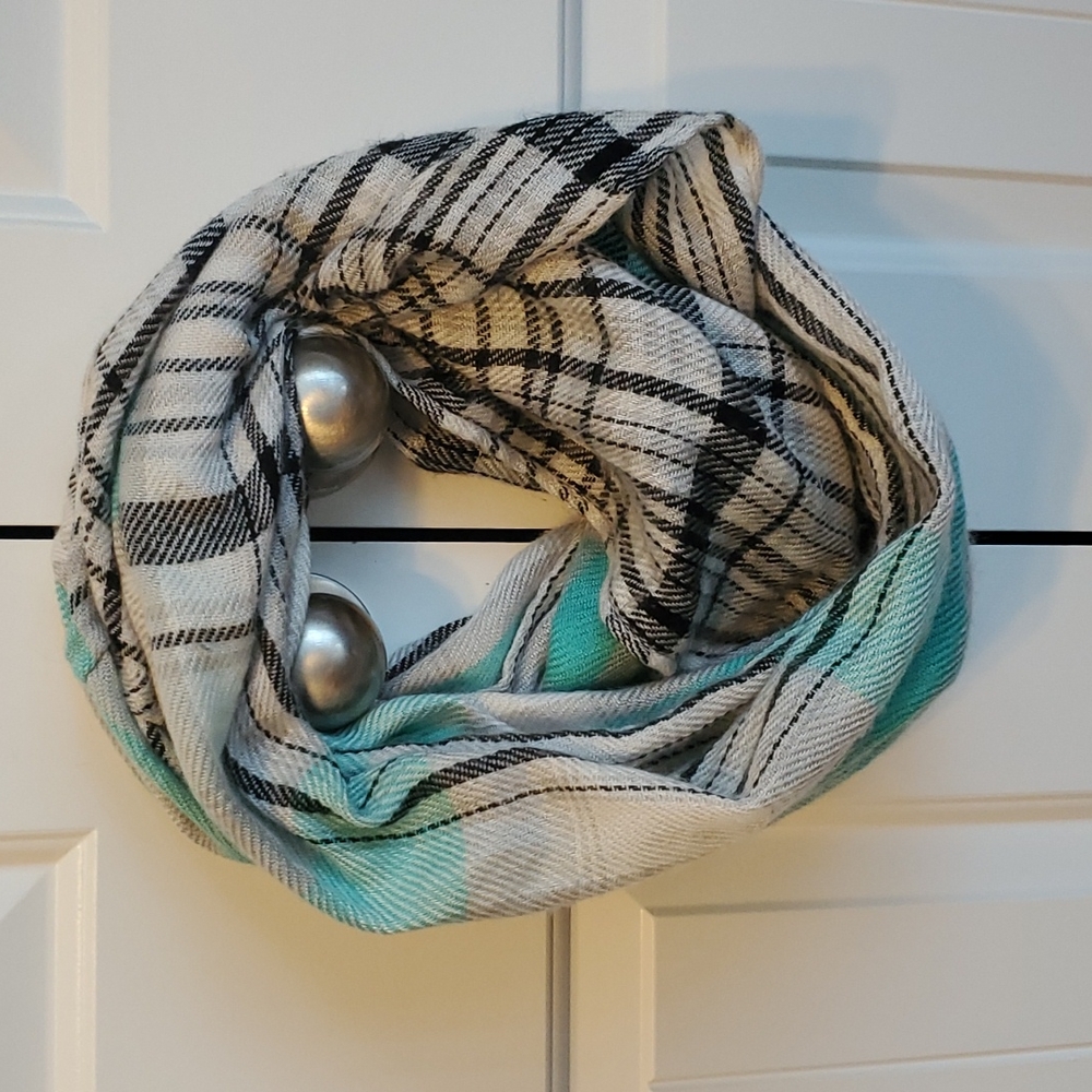 Charlotte Russe Infinity Scarf